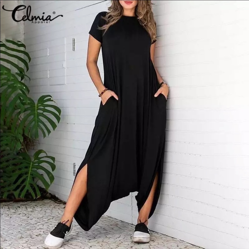 2X size black harem long romper NWT never worn. Pockets. Back hidden zip